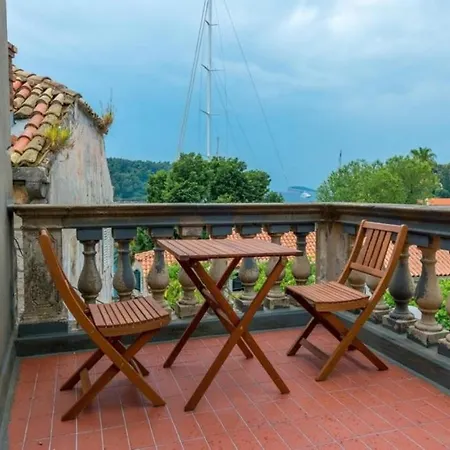 Mengula - Two Bedroom With Terrace And Sea View Διαμέρισμα