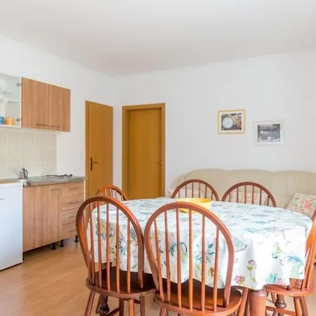 Διαμέρισμα Mengula - Two Bedroom With Terrace And Sea View