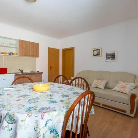Mengula - Two Bedroom With Terrace And Sea View Apartmán