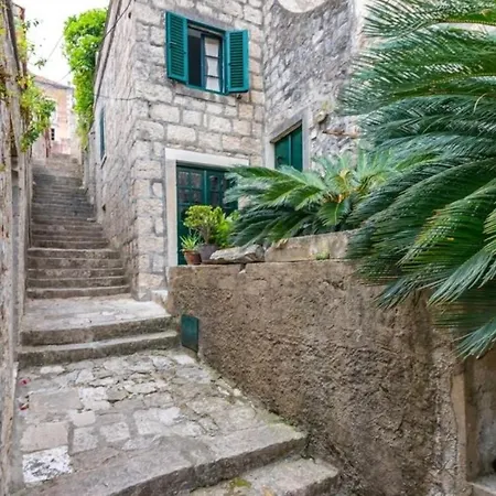 Mengula - Two Bedroom With Terrace And Sea View * קאבטאט