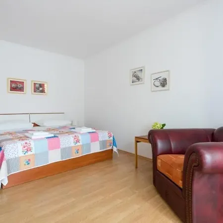 Mengula - Two Bedroom With Terrace And Sea View *
