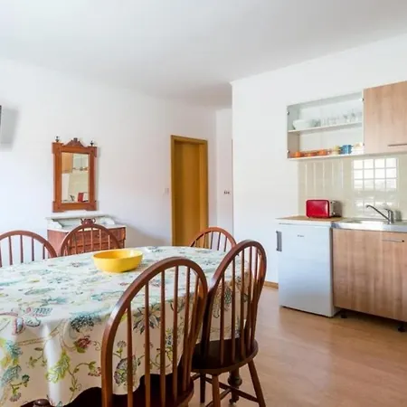 Mengula - Two Bedroom With Terrace And Sea View *